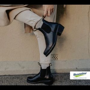 BLUNDSTONE Womens Heeled Boot